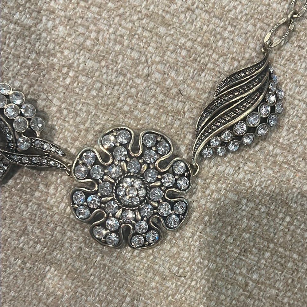 Gold and Silver Chain-Link Necklace with Filigree Pendants - Picture 4 of 6